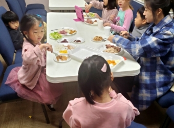 Thanksgiving Lunch Together